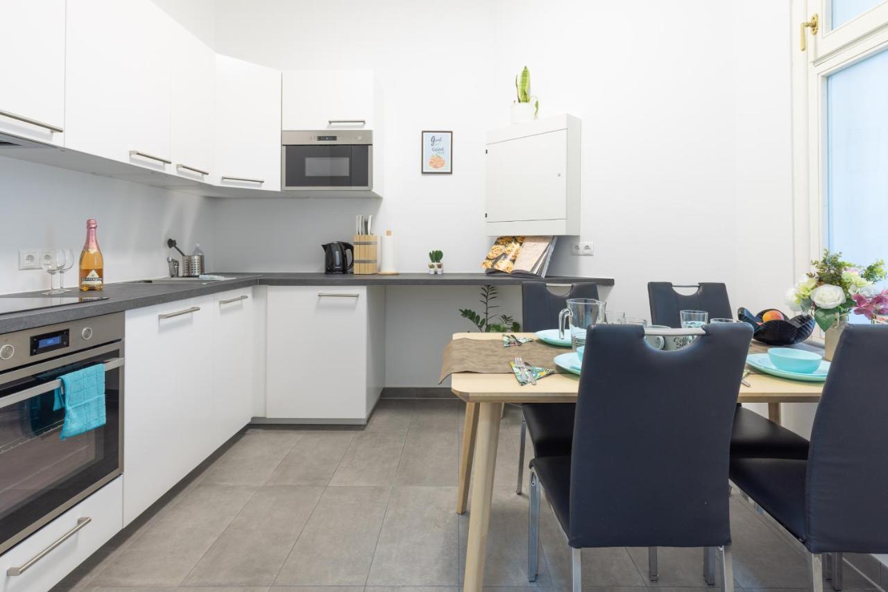 Yeshello Vienna Central Station Apartment Eksteriør billede
